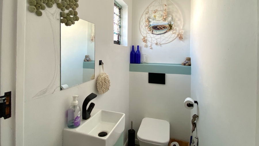 3 Bedroom Property for Sale in Dwarskersbos Western Cape